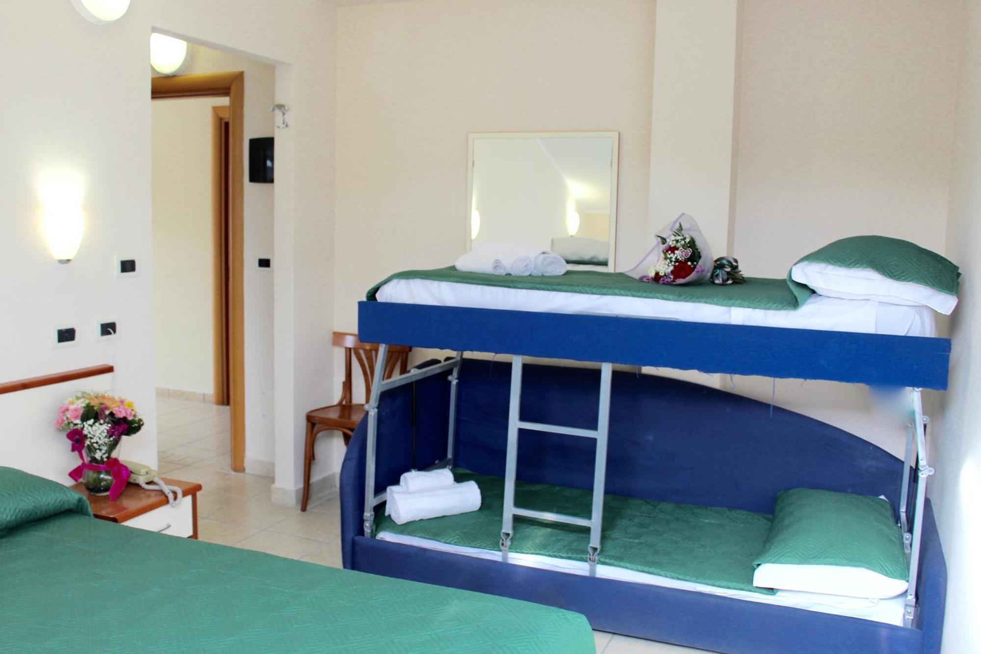 Blue Loft Hotel Cesenatico Exterior photo